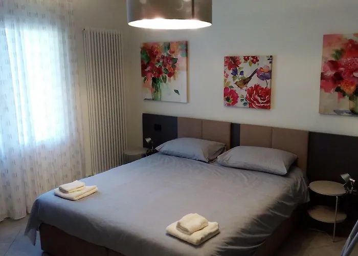 Salvia E Timo Rooms